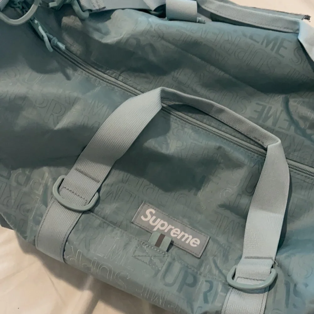 Supreme duffel bag